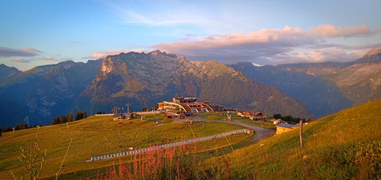 Appartement Au Pied Des Pistes Samoëns Buitenkant foto